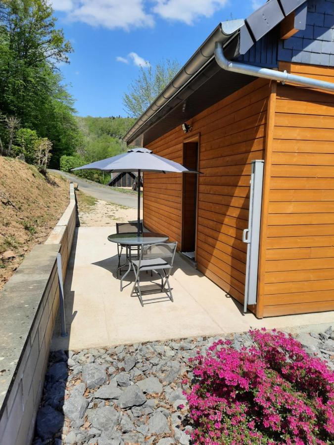 Chalet A L'Oree Du Bois Avec Parking Tournavaux Exterior photo