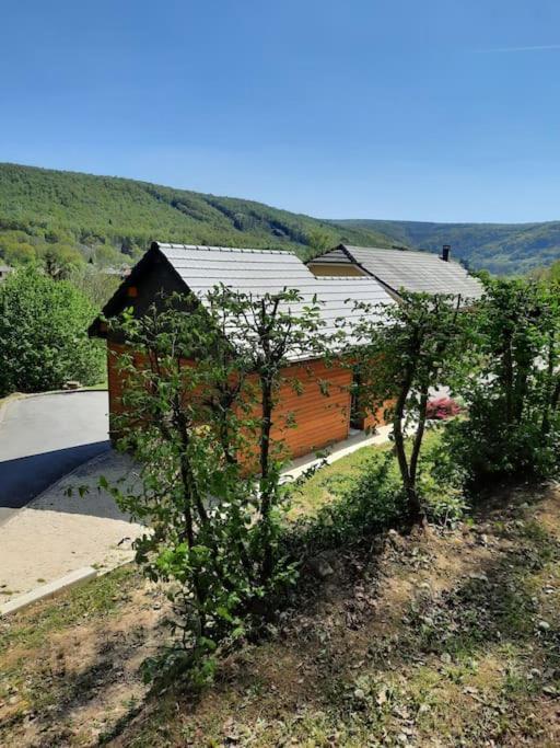 Chalet A L'Oree Du Bois Avec Parking Tournavaux Exterior photo